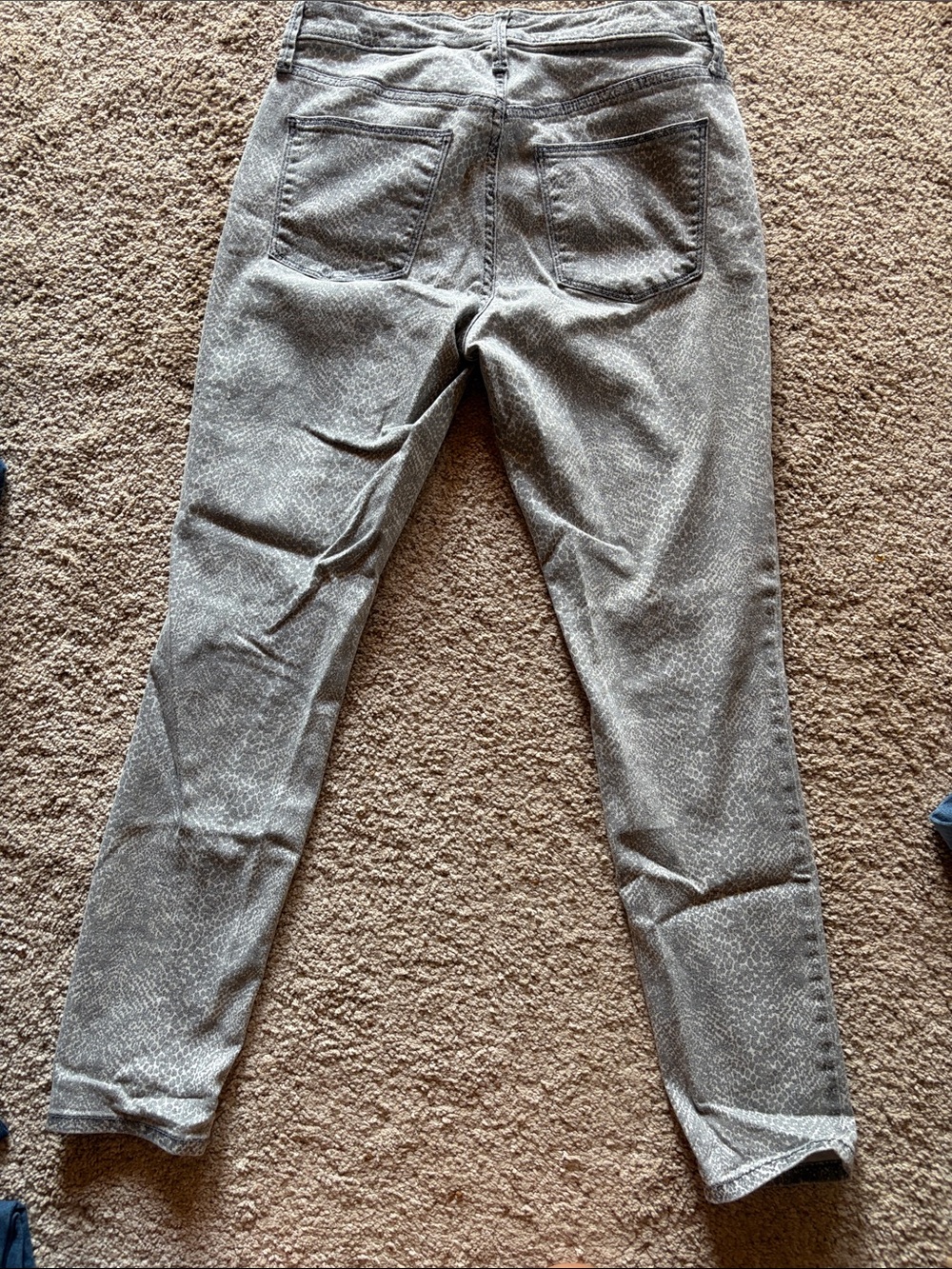 Universal Thread High Rise Skinny Jeans - Picture 6 of 7